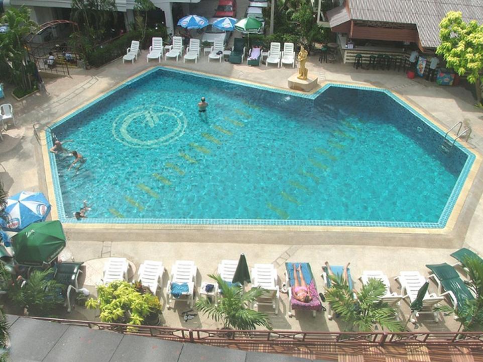 Boss Suites Pattaya Exterior foto