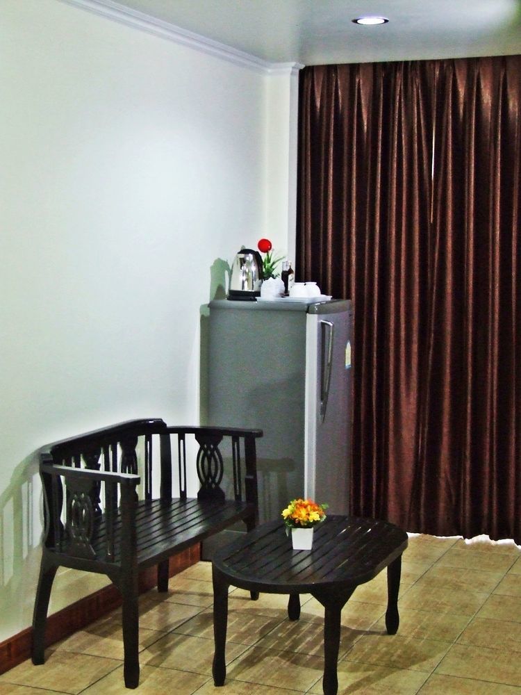 Boss Suites Pattaya Exterior foto